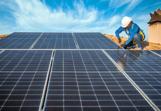 Best Storm Damage Roof Repair  in Lipatria, CA